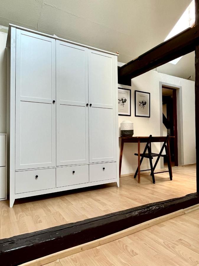 2 Bedrooms Close To Palmovka Praha